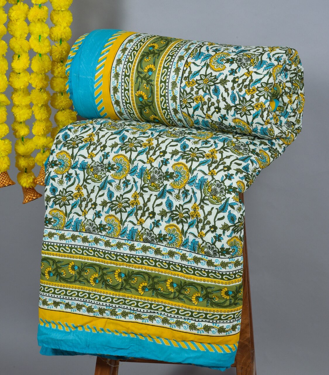Multicolor Double Bed Jaipuri Cotton Quilt 90x100